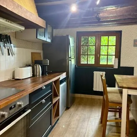 De 6 Personnes Dans Un Manoir Normand